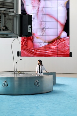 Portrait of the artist TZUSOO. Photo: Kang Minkoo