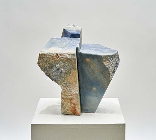 김윤신, ‹합이합일 분이분일 2002-750› (2002) 준보석(쿠아르소), 39x35x33cm, 개인소장