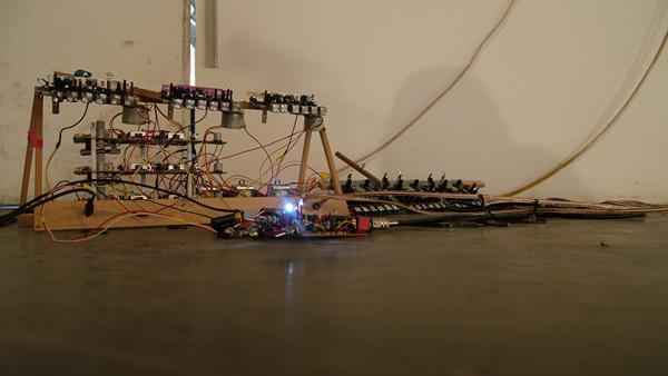 앙드레 마에노, <Daily delay>, 2015