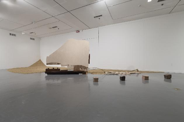 임충섭, <처마>, 1993, 국립현대미술관 소장