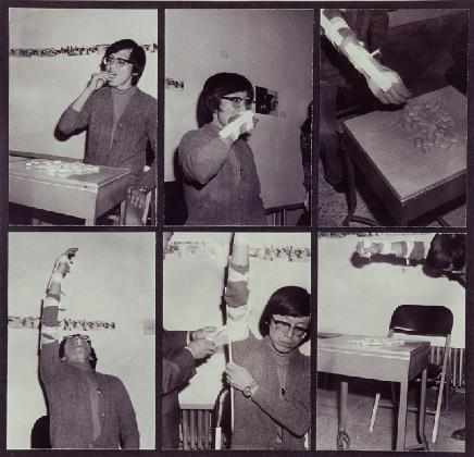 이건용, <건빵 먹기>, 1975, 국립현대미술관 미술연구센터 소장(작가 기증)