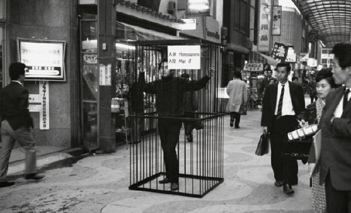 IKEMIZU Keiichi, 〈HOMOSAPIENS: Shinsaibashi Street〉, 1965, Courtesy of the artist, ©IKEMIZU Keiichi