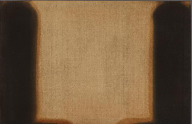 윤형근, <청다색>, 1975-76, 마포에 유채, 120×187cm, 아모레퍼시픽미술관 소장 