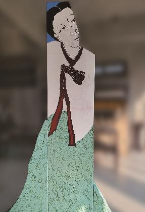 Yun Suknam, 〈Tears like Rain or Light: a Spring Day in the 1930s〉, 2021, acrylic on wood