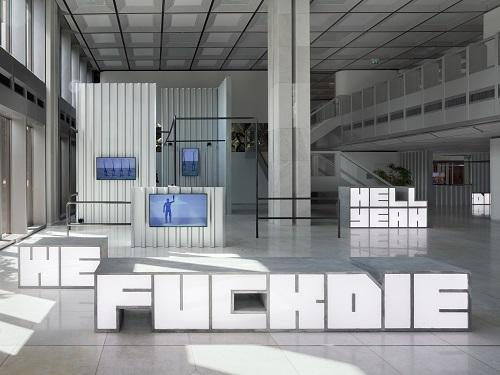 Hito Steyerl, ‹Hell Yeah We Fuck Die›, 2016, Photography by Henning Rogge.