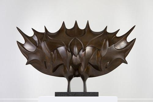 ‹Sea bird›,1989, bronze, 82x142x40cm, Sookmyung Women