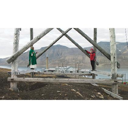 주마나 마나, ‹야생의 친척들›