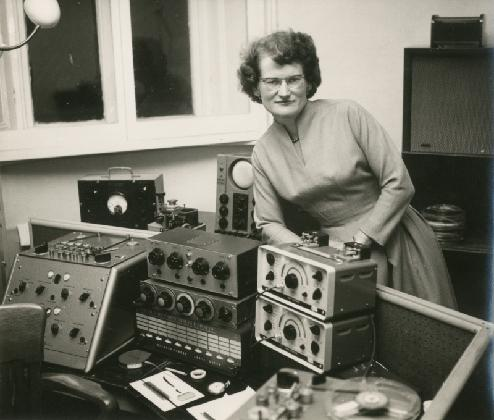Lisa Rovner_Sisters with Transistors_2020_90min