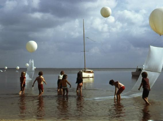 김순기, ‹조형상황 Ⅲ›, 1971–1974, 단채널 영상, 컬러, 사운드, 10분 37초, 국립현대미술관 소장