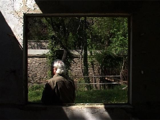 세계 일주 두 번  Twice around the world, 2006, 16mm, 컬러, 유성, 8분
