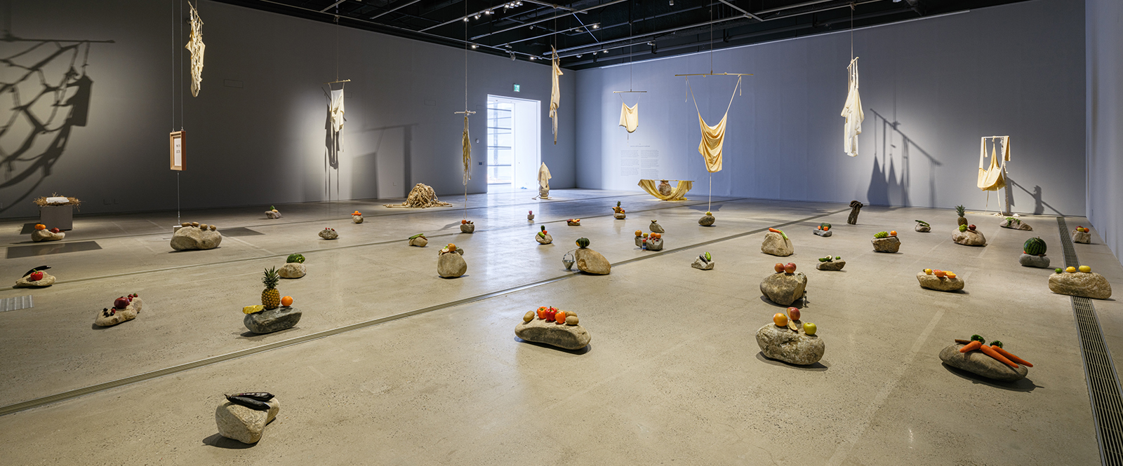 Sak-da: The Poetics of Decomposition